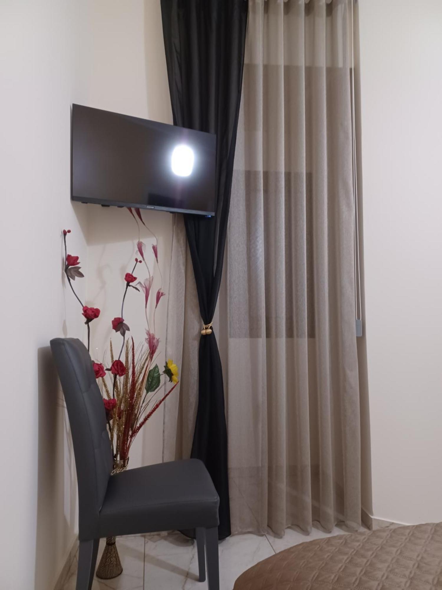 Soleil Hotel Никозия Екстериор снимка